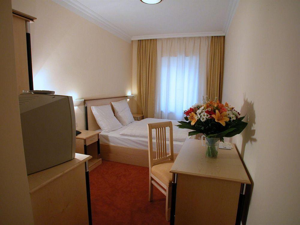 Hotel Atlas Munchen Luaran gambar